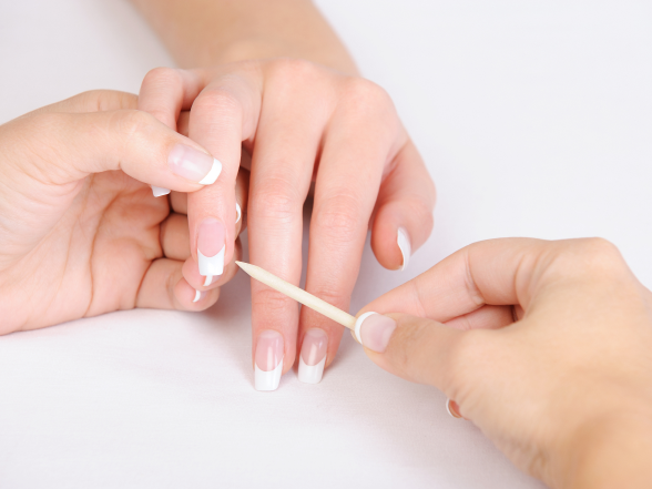 Do nails at home on the Glow app